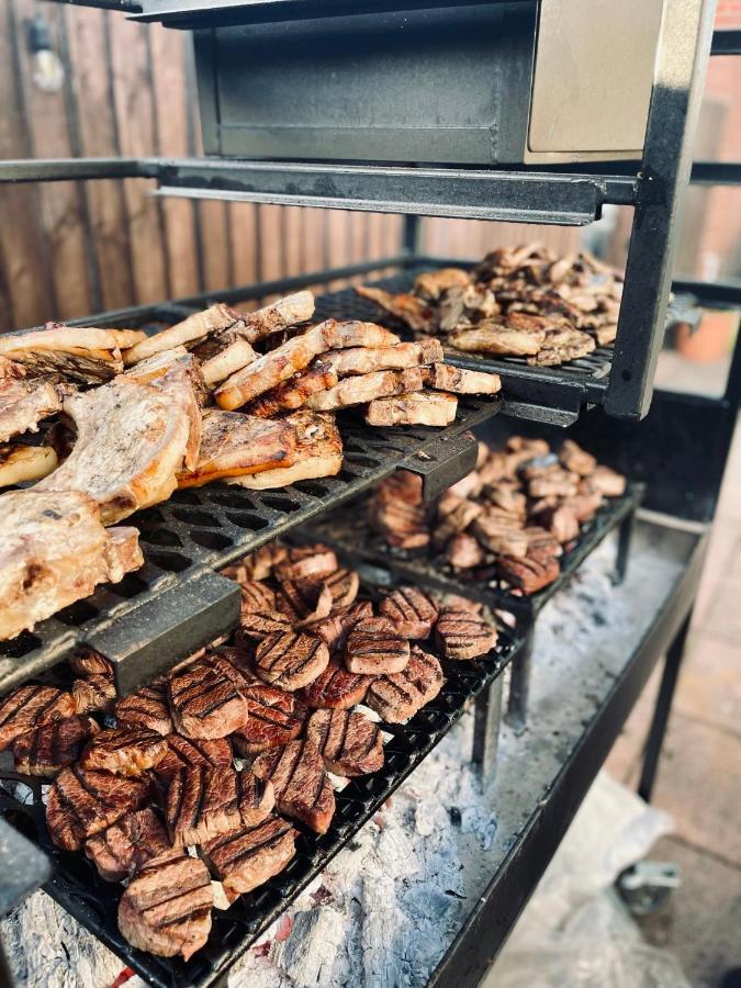 مبيت وإفطار ألتون White Hart المظهر الخارجي الصورة